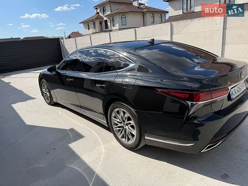 Седан Lexus LS 2018 в Житомире