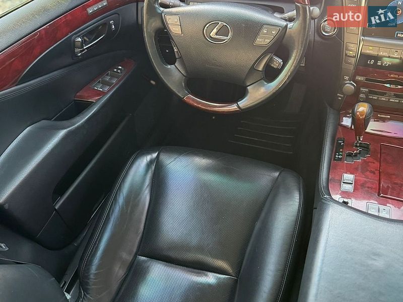 Седан Lexus LS 2008 в Києві фото 51 Седан Lexus LS 2008 в Києві