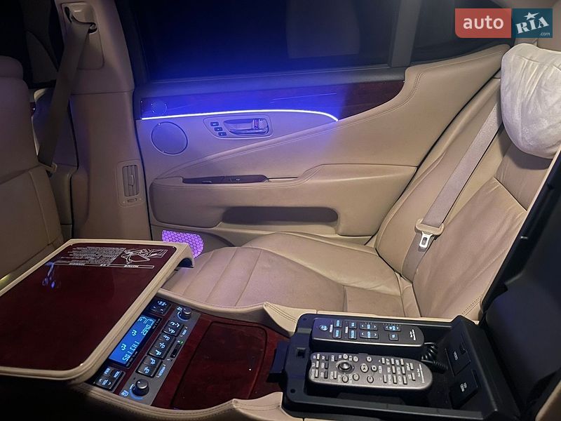 Седан Lexus LS 2007 в Киеве