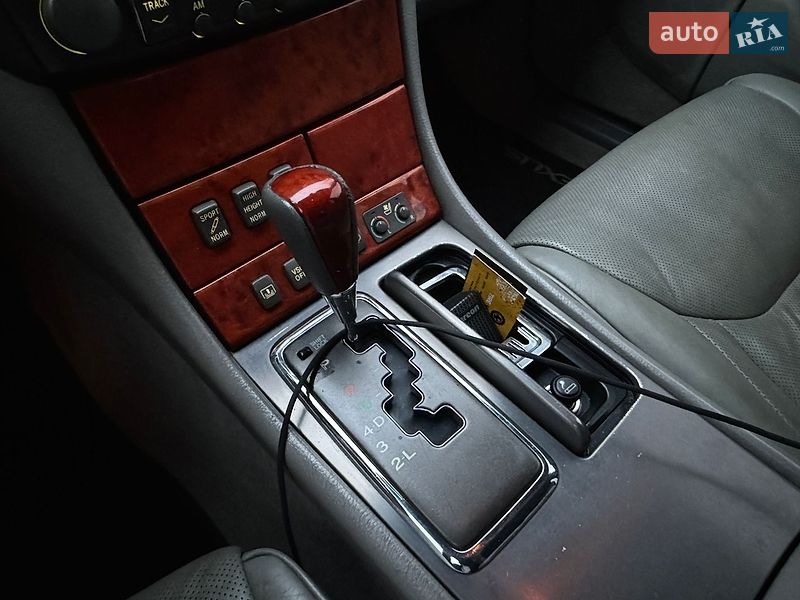 Седан Lexus LS 2001 в Киеве