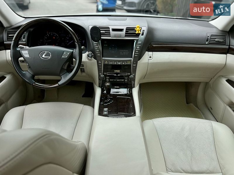 Седан Lexus LS 2007 в Одессе