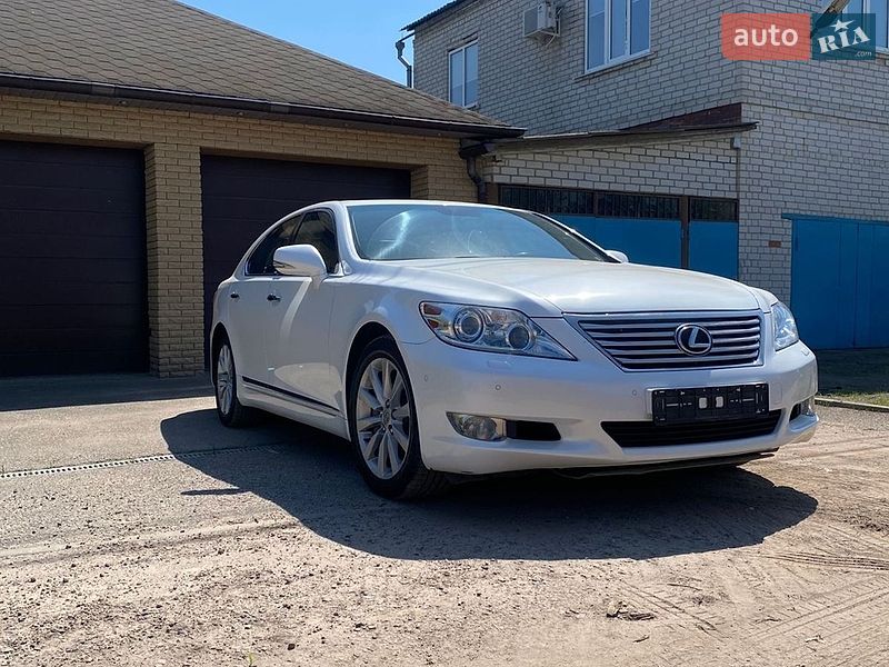 Седан Lexus LS 2011 в Харкові