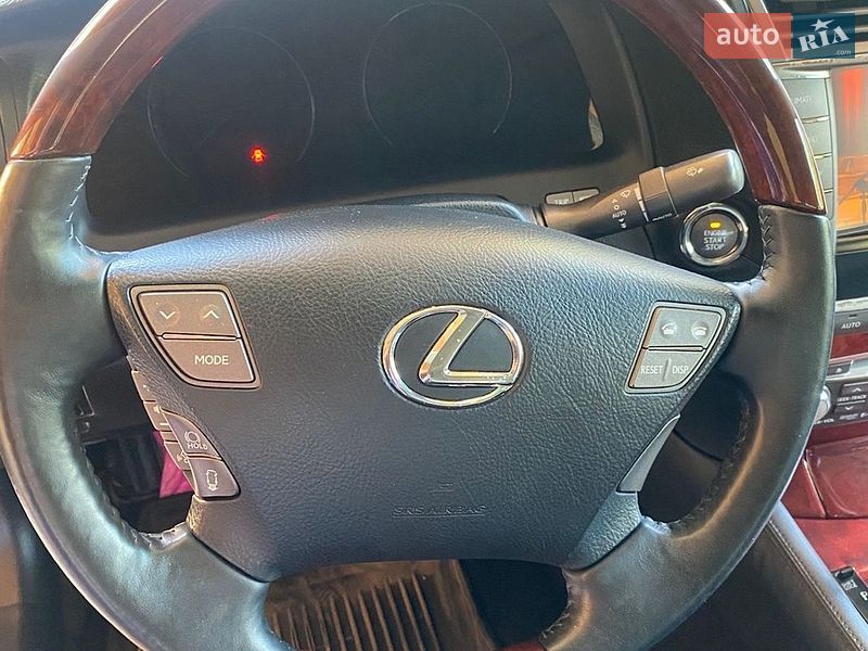 Седан Lexus LS 2011 в Харкові