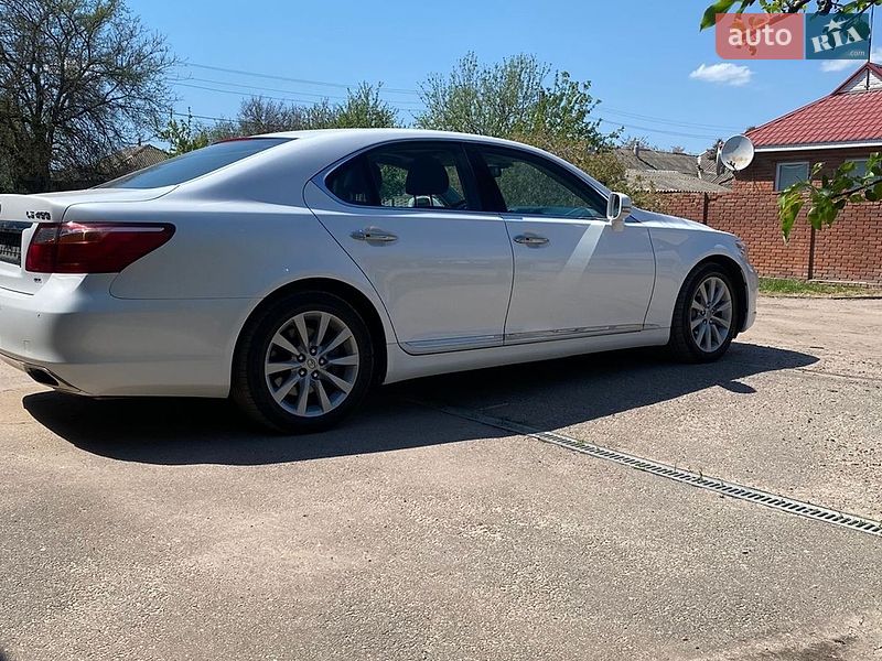 Седан Lexus LS 2011 в Харкові