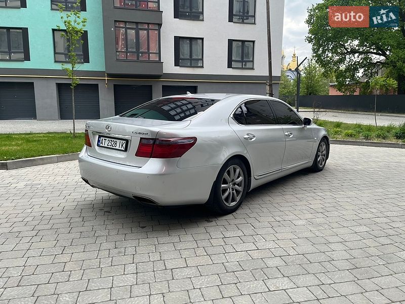 Седан Lexus LS 2007 в Івано-Франківську