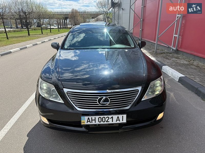 Седан Lexus LS 2007 в Киеве