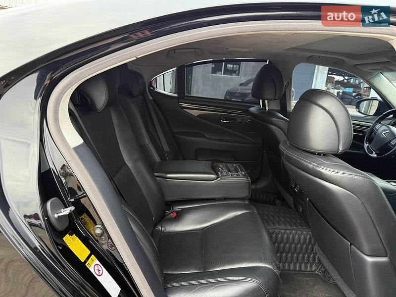 Седан Lexus LS 2013 в Рівному фото 55 Седан Lexus LS 2013 в Рівному