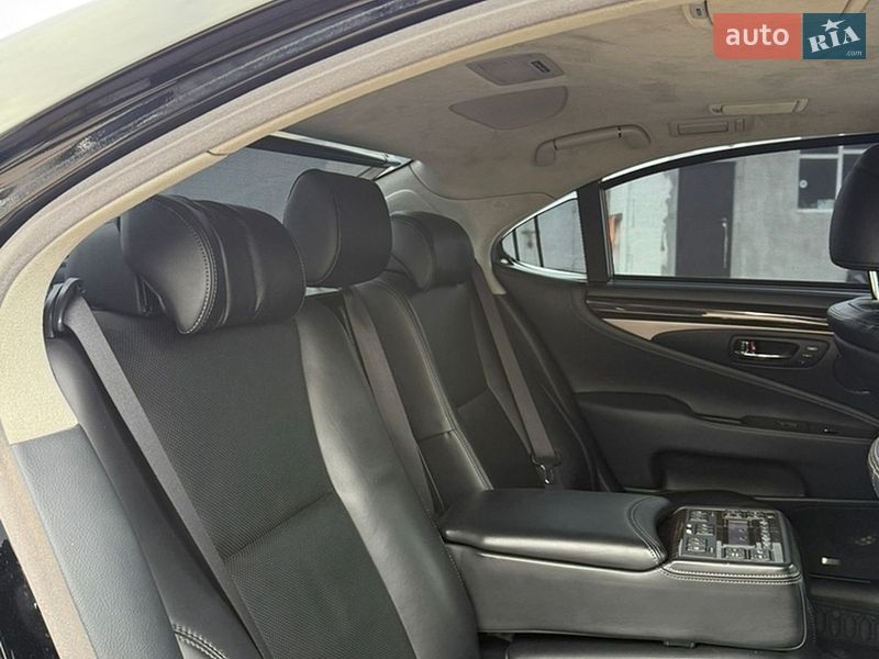 Седан Lexus LS 2013 в Рівному фото 56 Седан Lexus LS 2013 в Рівному