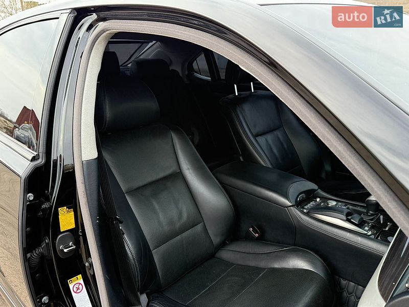Седан Lexus LS 2013 в Рівному фото 61 Седан Lexus LS 2013 в Рівному