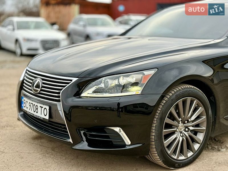 Седан Lexus LS 2013 в Рівному фото 2 Седан Lexus LS 2013 в Рівному