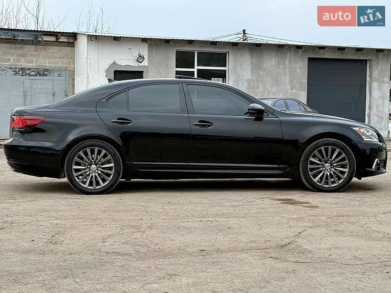 Седан Lexus LS 2013 в Рівному фото 26 Седан Lexus LS 2013 в Рівному