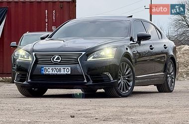 Седан Lexus LS 2013 в Рівному