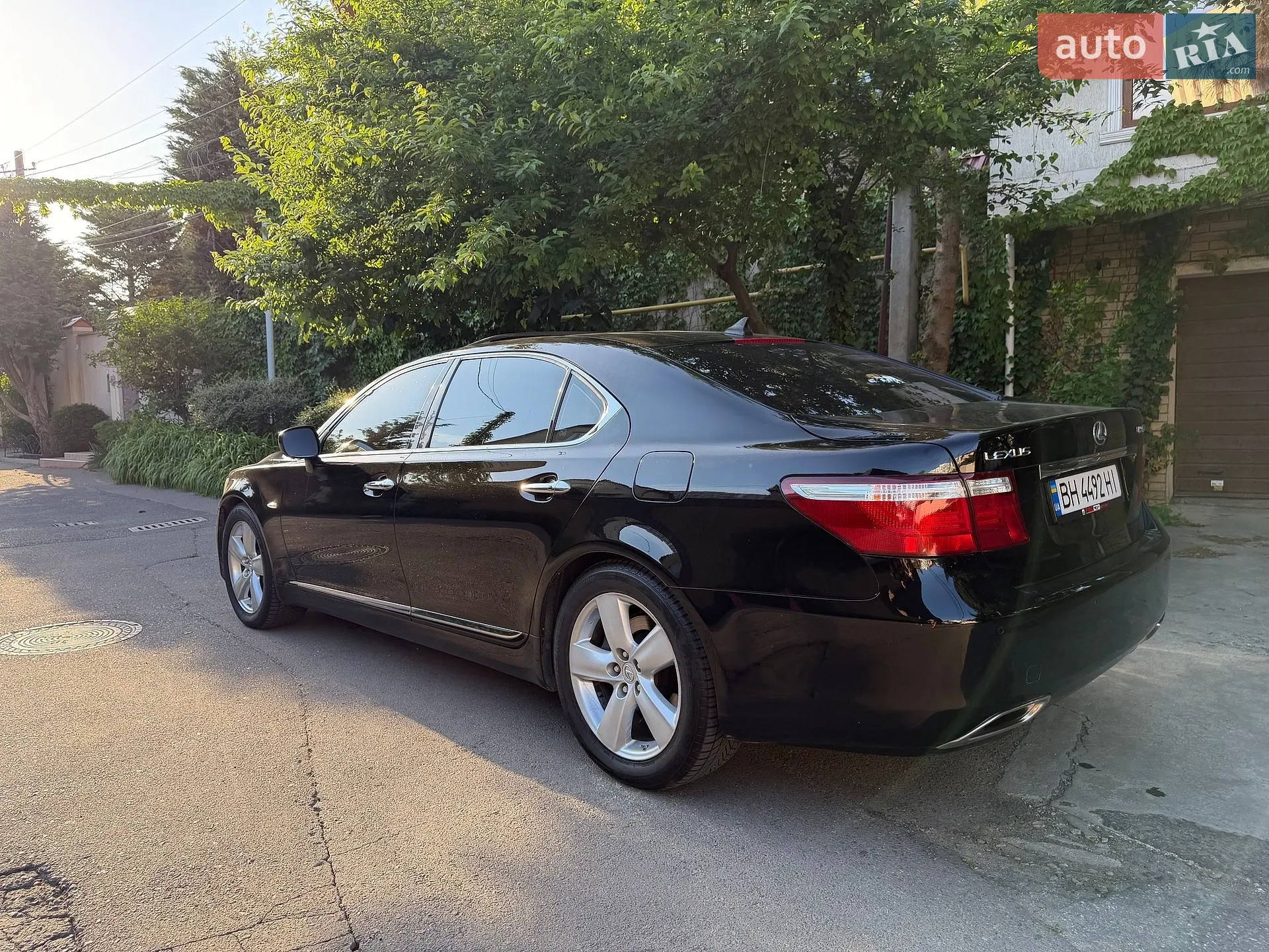 Lexus LS 2008 VIN JTHGL46F105032501 фото оголошення 4 з 16