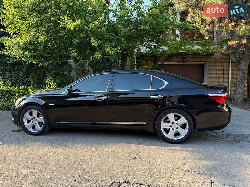 Седан Lexus LS 2008 в Одесі
