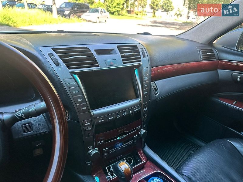 Седан Lexus LS 2007 в Черновцах фото 18 Седан Lexus LS 2007 в Черновцах