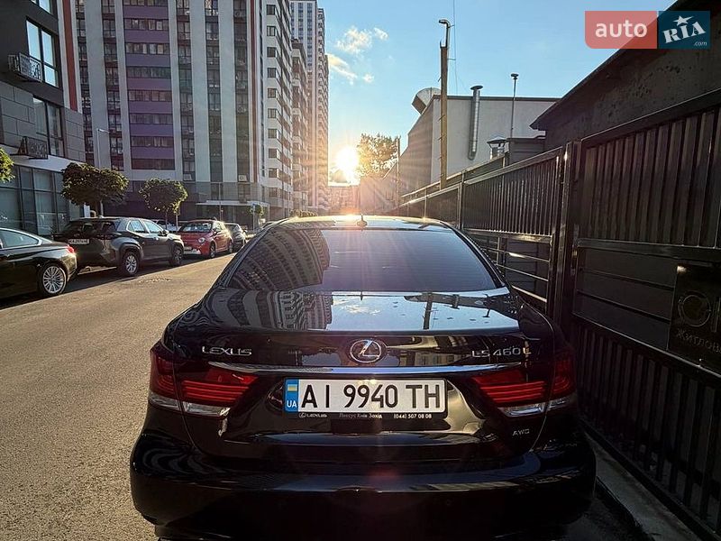 Седан Lexus LS 2012 в Киеве