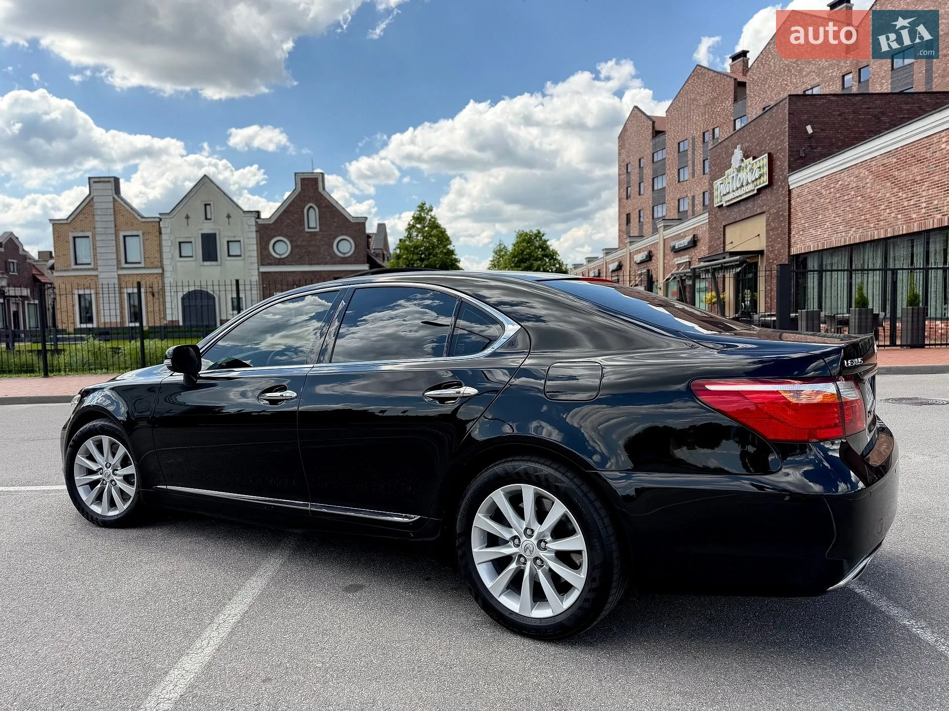 2010 Lexus LS - мініатюра 10