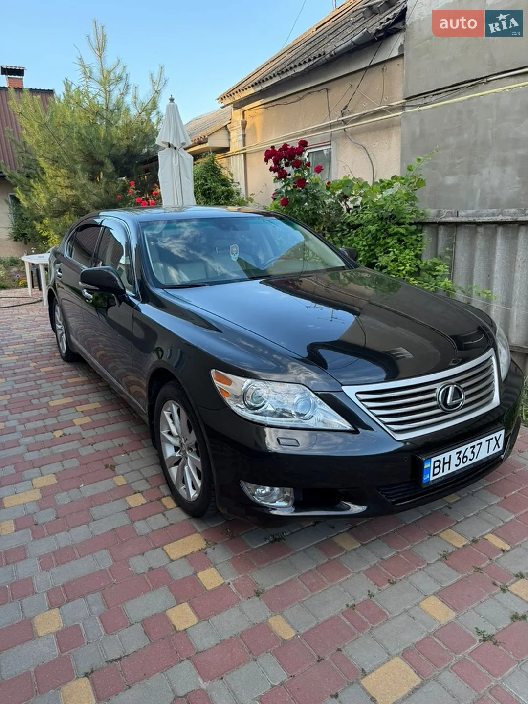 2011 Lexus LS - мініатюра 2