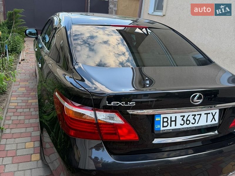Седан Lexus LS 2011 в Одессе