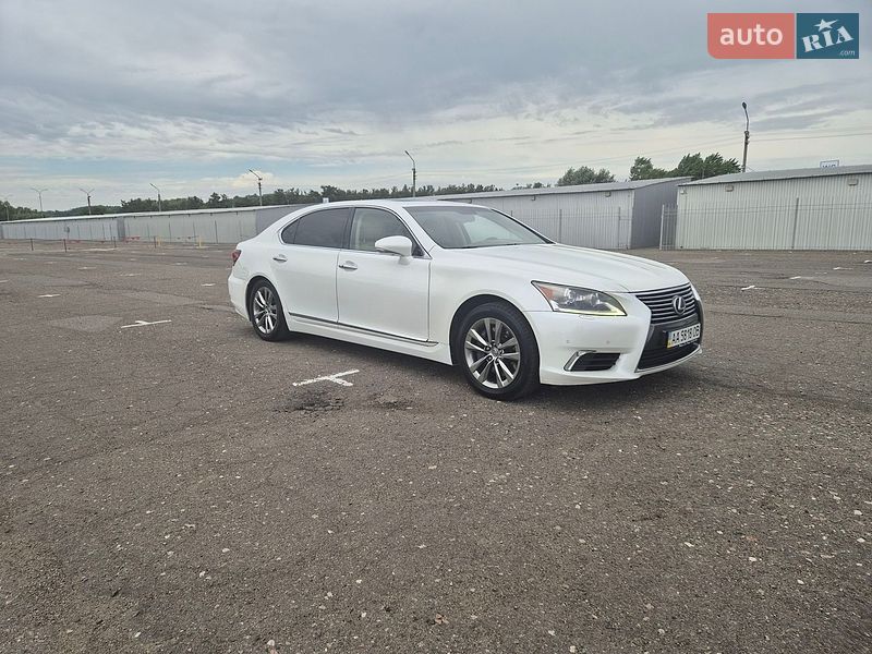 Lexus LS 2013