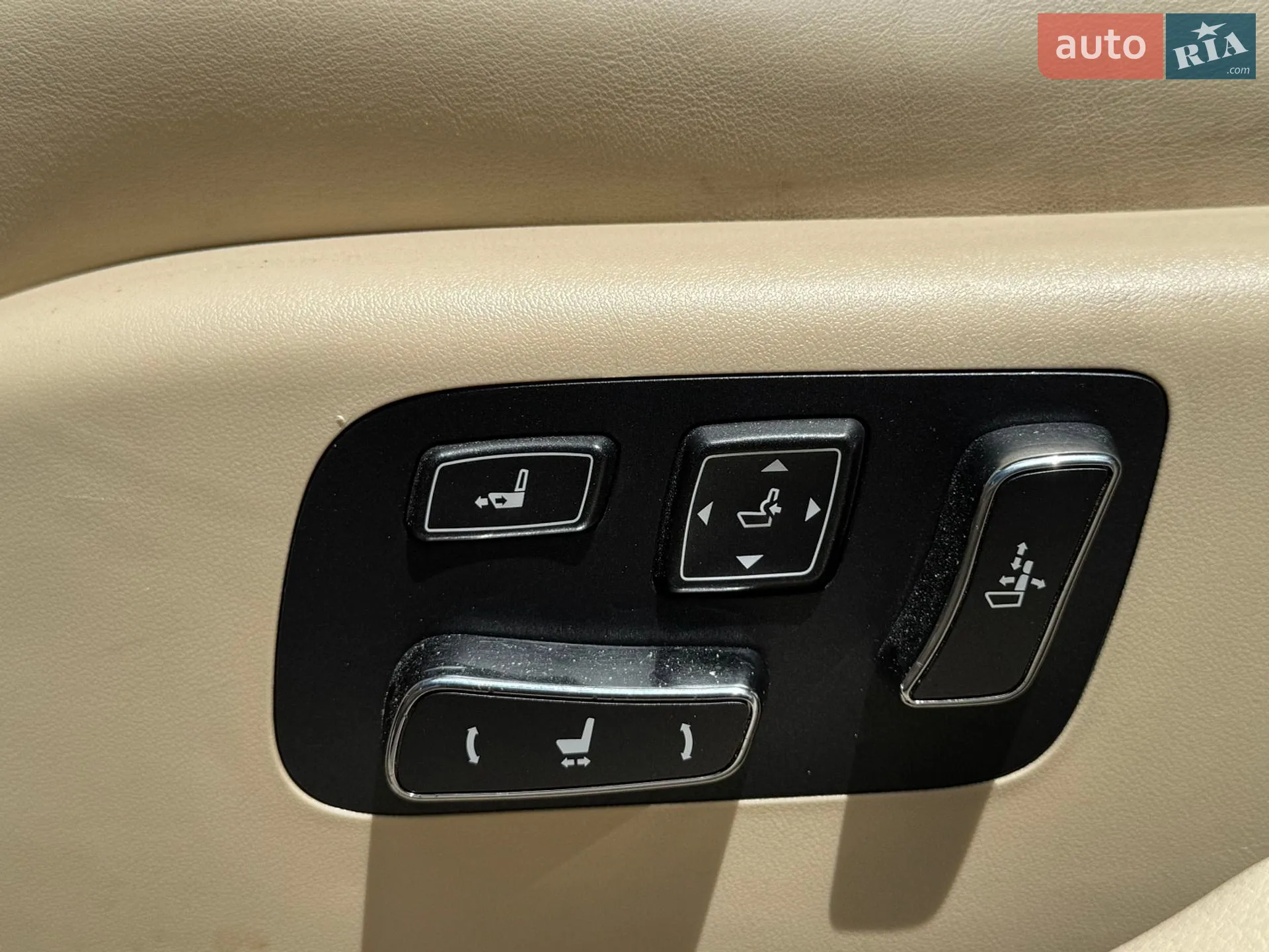 2014 Lexus LS - мініатюра 19