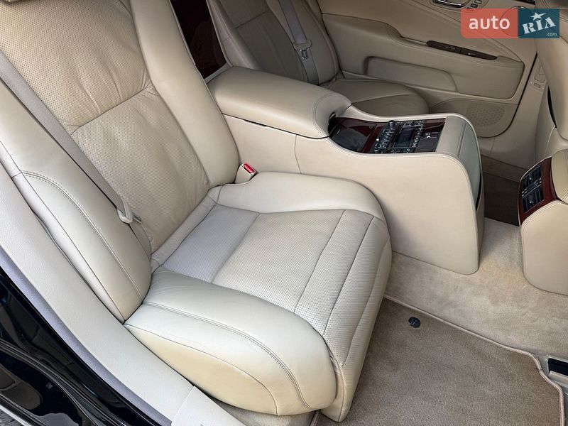 Седан Lexus LS 2007 в Одессе