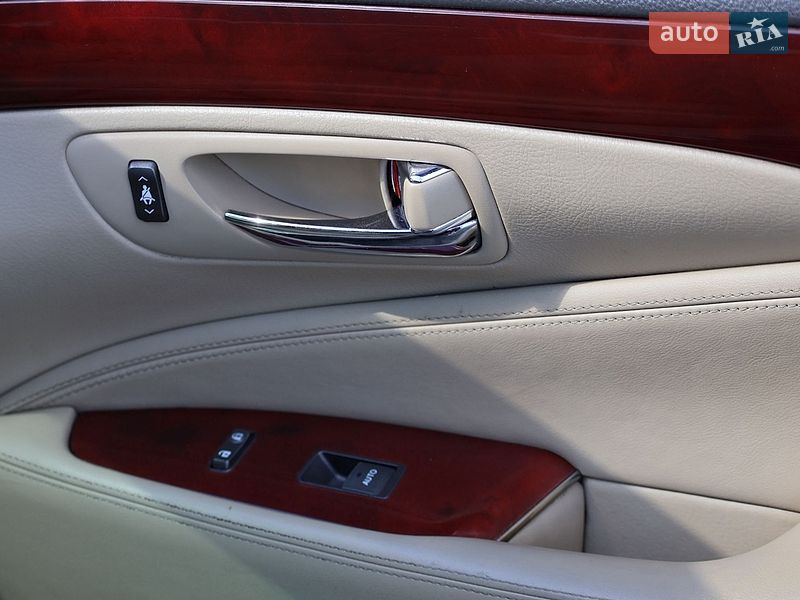 Седан Lexus LS 2007 в Полтаве