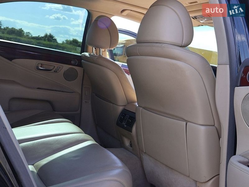 Седан Lexus LS 2007 в Полтаве