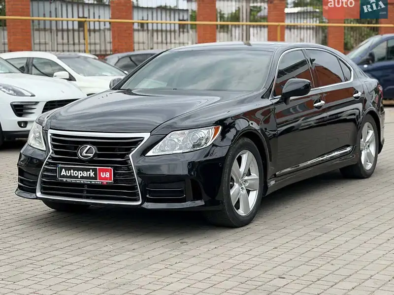 Lexus LS