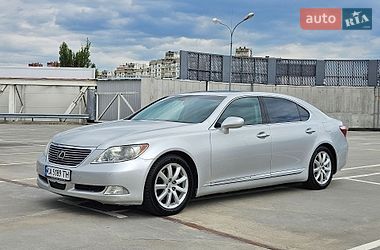 Седан Lexus LS 2007 в Киеве