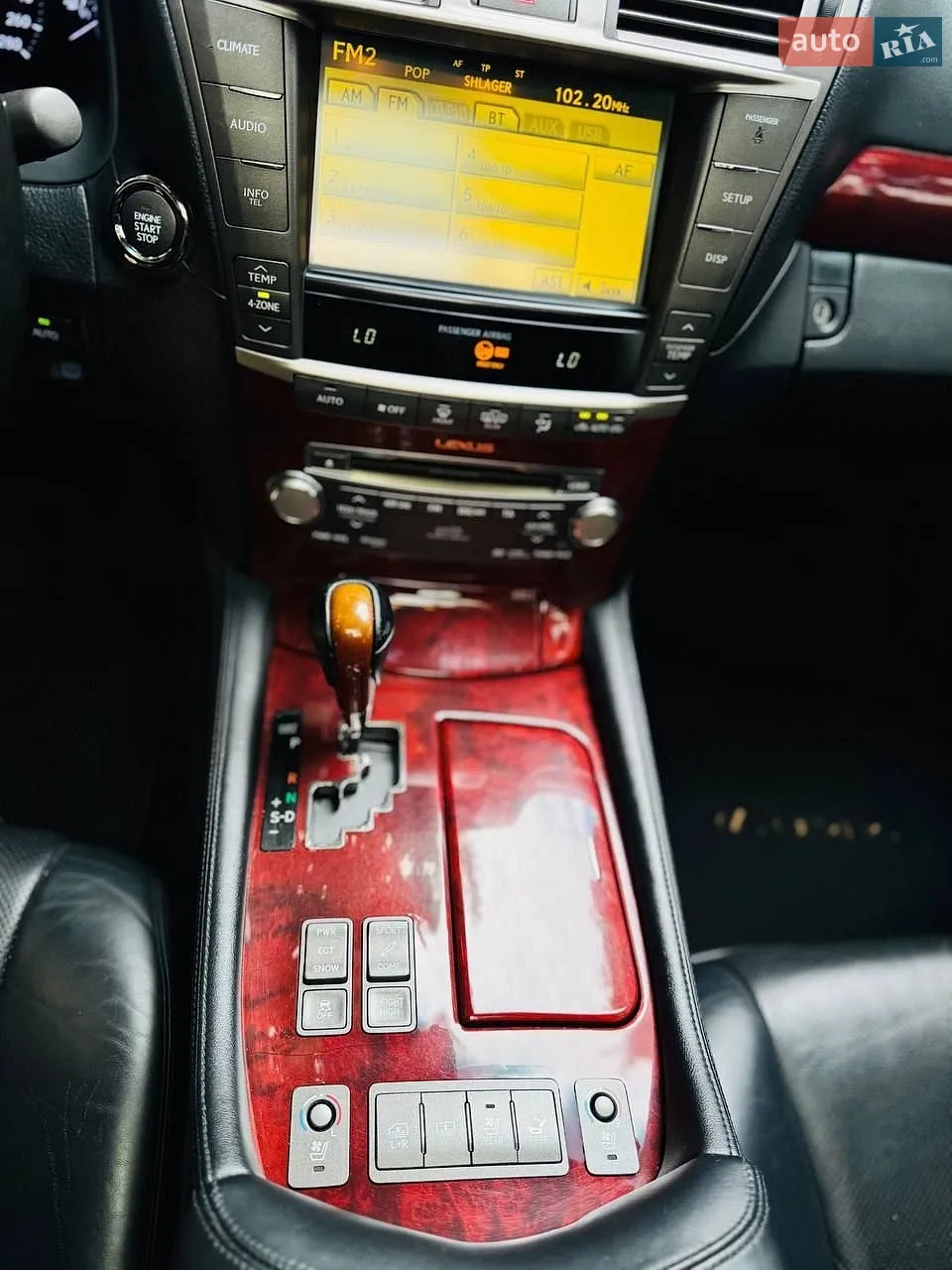 2010 Lexus LS - мініатюра 27