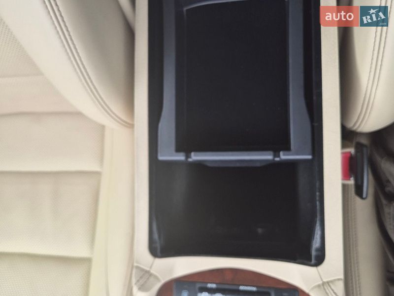 Седан Lexus LS 2013 в Киеве