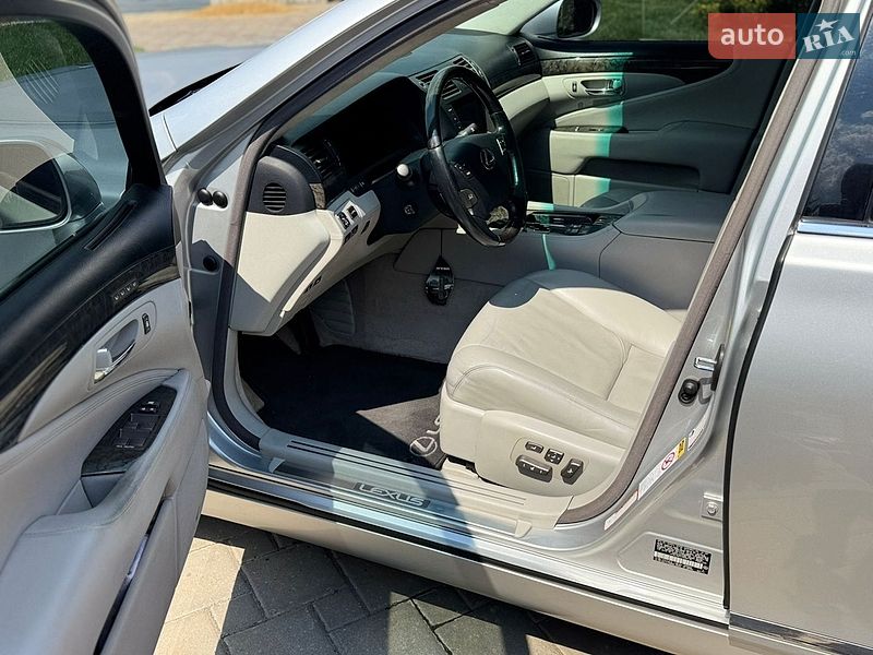Седан Lexus LS 2007 в Миколаєві