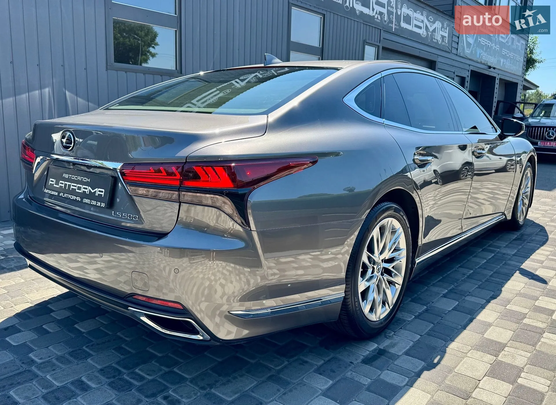 2020 Lexus LS - мініатюра 10
