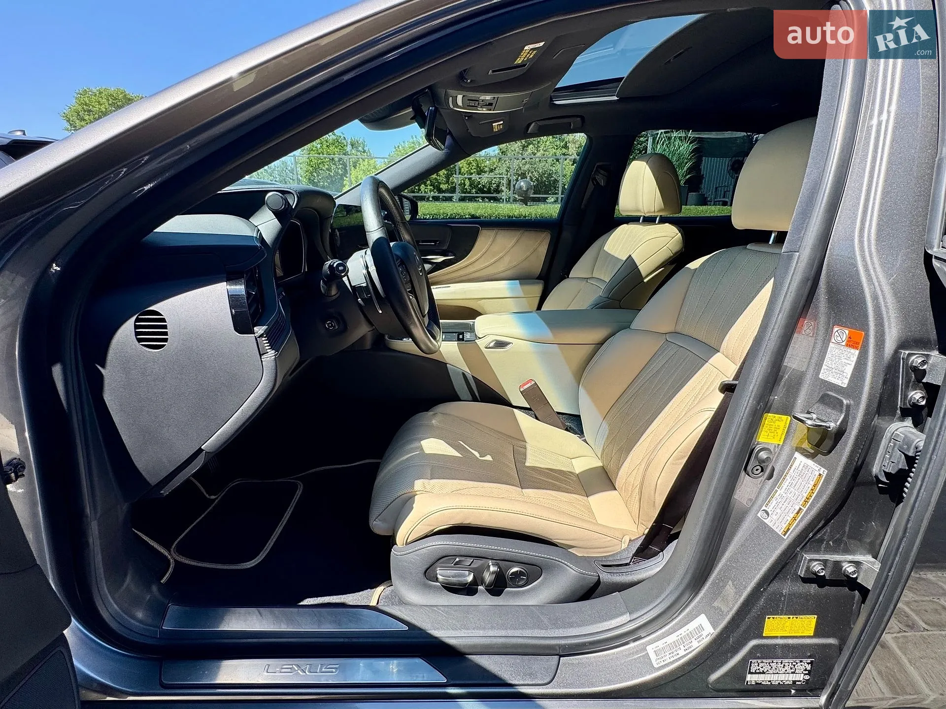 2020 Lexus LS - мініатюра 21