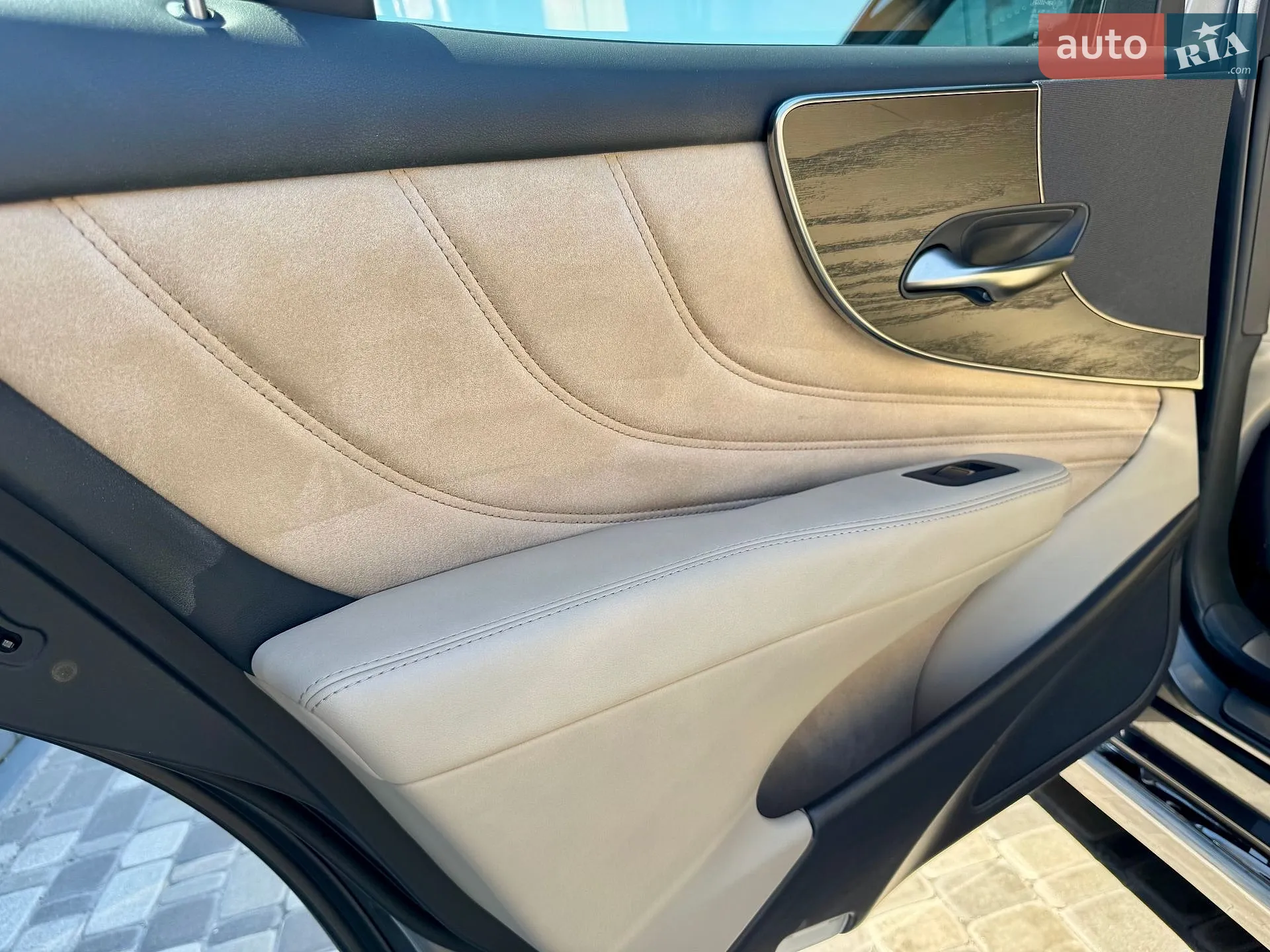 2020 Lexus LS - мініатюра 27