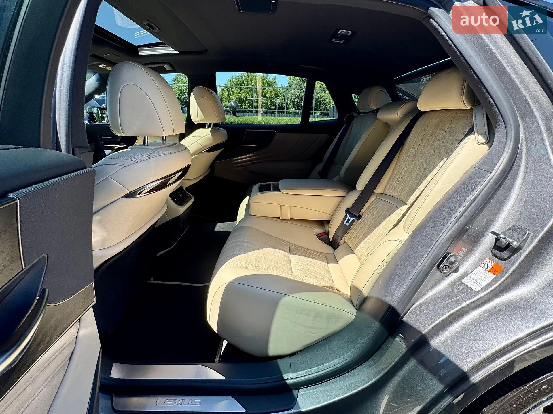2020 Lexus LS - мініатюра 30