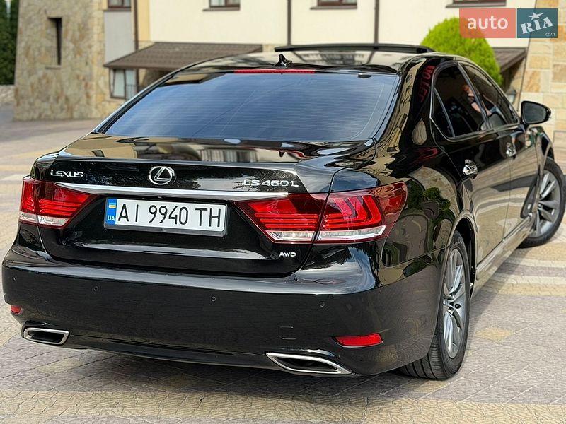 Седан Lexus LS 2012 в Тернополі