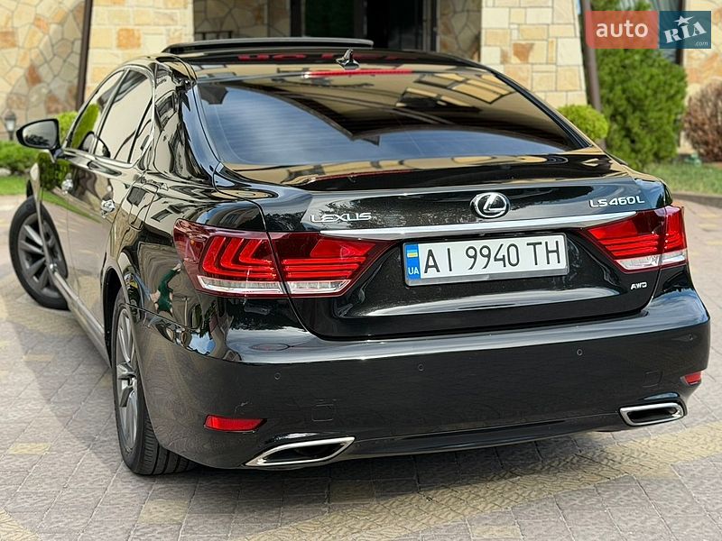 Седан Lexus LS 2012 в Тернополі