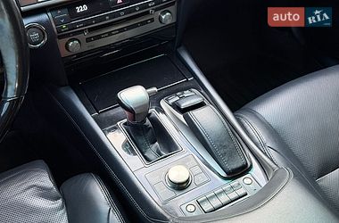 Седан Lexus LS 2012 в Тернополі