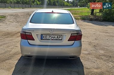Седан Lexus LS 2007 в Самарі