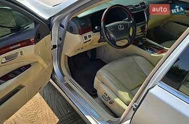Седан Lexus LS 2007 в Самарі