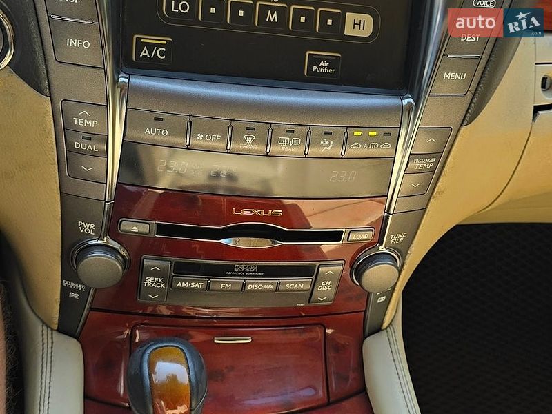 Седан Lexus LS 2007 в Самарі