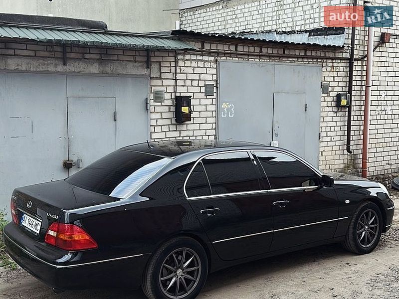 Седан Lexus LS 2002 в Києві