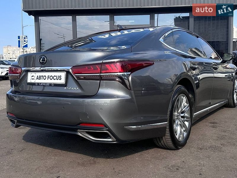 Седан Lexus LS 2018 в Киеве