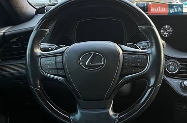 Седан Lexus LS 2018 в Киеве