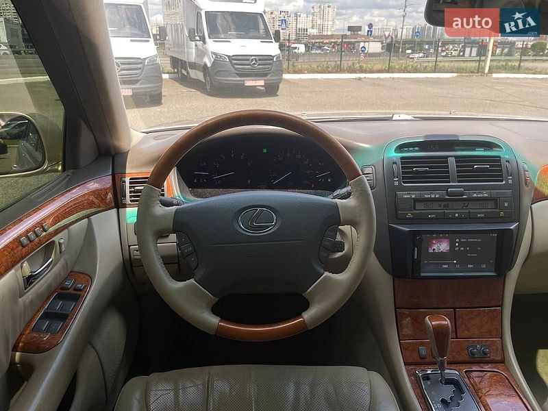 Седан Lexus LS 2005 в Киеве