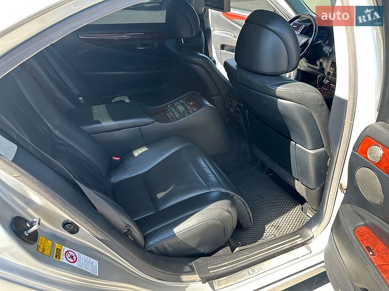 Седан Lexus LS 2007 в Ивано-Франковске