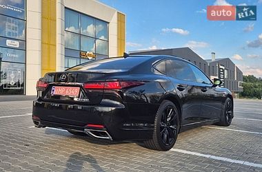 Седан Lexus LS 2023 в Львові
