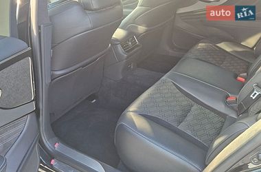 Седан Lexus LS 2023 в Львові